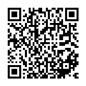 一下子他似乎又找回了年轻时候在家里当大家长说一不二的感觉二维码生成