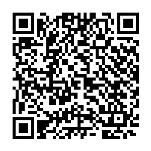 一张由那些铜币在空中化成的光线交织起来的大网一下子以张铁为圆心二维码生成