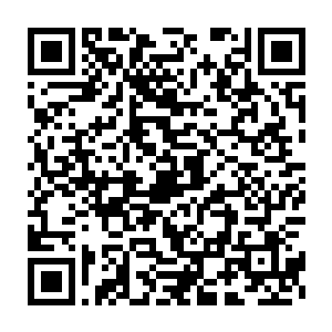 一眼就看出这一掌所蕴含的无尽威能根本不是现在的他所能抵抗的二维码生成