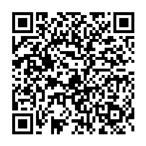 一矛就将一名挥舞着长刀接连磕开两把长矛的部族军壮汉钉在地上二维码生成