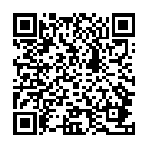 丁二狗满不在乎的从结账的台上拿了一根牙签剔着牙问道二维码生成