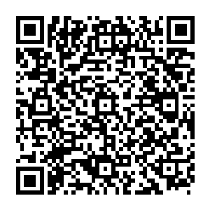 上次时她曾经见到这位金大夫用木萦完全没有看见的动作从罗列江手中取过了幽心草二维码生成
