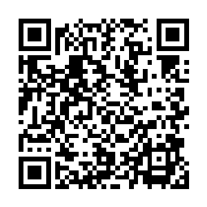 不过刚刚完成了一项伟业的高扬还没意识到自己做了什么二维码生成