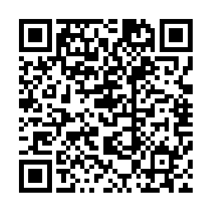 不过就算是这样几个人飞行的速度也不是一般人可以比拟的二维码生成