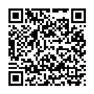 不过指挥大厅门边的传令官立刻跑出去找密探要消息去了二维码生成