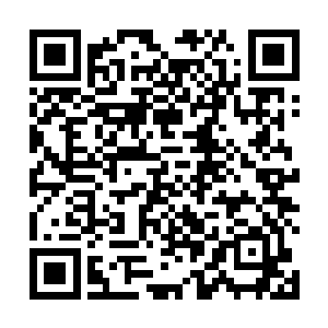 不过这次两架超级巨嘴鸟在用火箭弹朝车队轰击的同时二维码生成