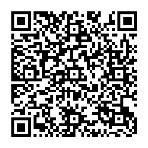 两个最大的难题摆在我的面前――第一是如何能让周成荫他们乖乖的放了这些人的家眷二维码生成