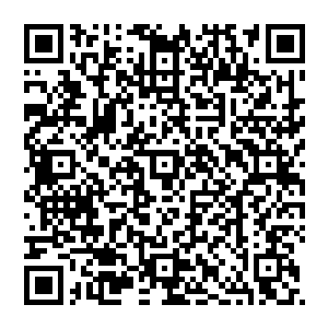 主动的……钻进了我的被窝里……而且还没穿衣服……而且还在对我耍流氓……对我上下其手……丫头二维码生成