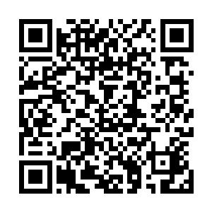 主席啪的一声把总理递给他的那份情报狠狠摔在了办公桌上二维码生成