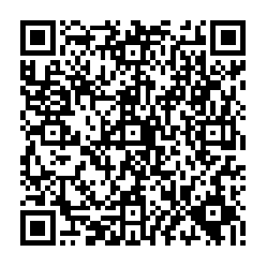 乌云将他从关押的船内房间中放出来的条件是让他在船上这段时间不许找夭华报仇二维码生成