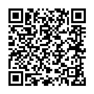 也不管墨景祈的脸色一边和墨景黎说话一边往慕容世家而去二维码生成