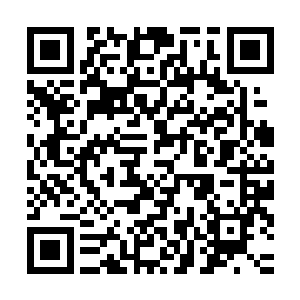 也肯定浏览过这两年的作家权势榜――他已经连续两年版税过亿二维码生成