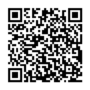 事实上从刚才自己掀起的巨浪在眼皮子地下硬生生被人抹去之后二维码生成