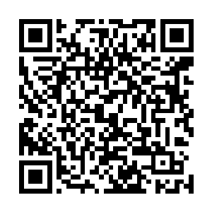 他一方面怨怪殊羿的母亲不该把他强行抢来又禁锢他的自由二维码生成