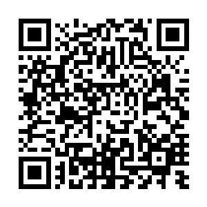 他们也没忘了通过实验室内的通讯设备与指挥中心进行联系二维码生成