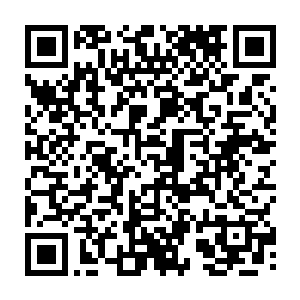 他们也看上一眼的心思都没有……但至少他们的弟子或是晚辈还可以勉强用得上二维码生成