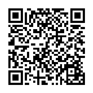 他们所穿的金边银甲和他杀死的金刀的十四个侍卫一模一样二维码生成
