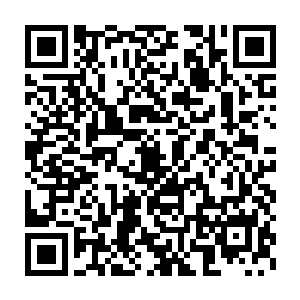 他仿佛从她身上看到了安隽煌才有的气势――那种独属于上位者的威压二维码生成