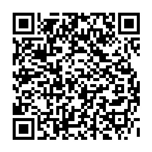 他似乎有段时间没让足球落地了啊……但他其实刚才并没有特别专注颠球二维码生成