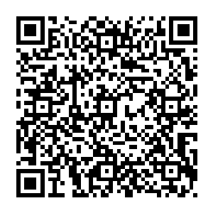 他取了个羊皮口袋从石床边的一堆杂草里随手抓了几把塞进了口袋里--尼玛知道二维码生成