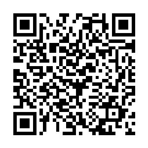 他完全不敢相信是眼前的年轻人砸掉了黑龙会两个分部二维码生成