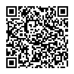 他悄悄地用电浆能量将手心中的少许矿泉水凝聚成一枚细若发丝般的水针二维码生成