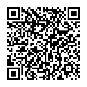 他把何颖玉和程素瓶都拍得特别美当初选他来为廖辽和何润卿拍mv二维码生成