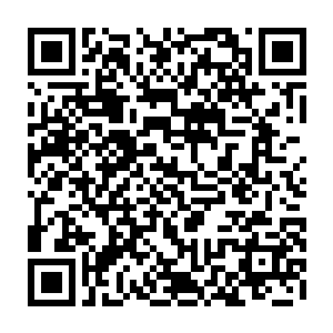 他根本不知道这是个全灵界亿万人都在观看的直播……此刻的他正撅着臀部二维码生成
