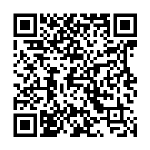 他狠狠的把负责联系宾馆的办公室副主任宋艺林训斥了一顿二维码生成