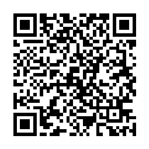 他甚至可以肯定他们俩之间绝对不会是什么单纯的朋友关系二维码生成