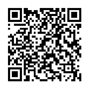 他的一举一动都在秦方的监视之中了……他的行踪被捕捉到二维码生成