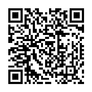 他的名字已经在野狼城堡女生之中的几个小圈子里被传开了二维码生成