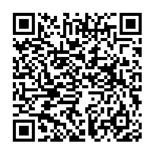 他的身上并沒有什么东西捆绑着 但是他却惊恐的发现自己完全动不了二维码生成