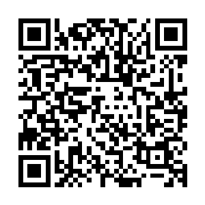 他认为市里本来在放宽外来人口落户的政策上就已经相当宽松了二维码生成