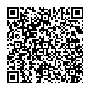 他让人准备了仙桃村隶属于方寸公司最好的两家宾馆房间用来提供给斯蒂芬和汉娜住宿二维码生成
