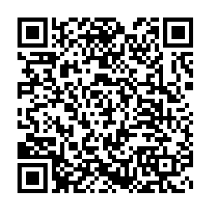 以他的速度和手段很轻松的便用这种药粉在屋子里布下了一道毒瘴二维码生成