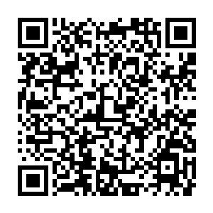 仿佛他此时不是站在人家姑娘的闺房外而是在万千瞩目的盛会上一般二维码生成