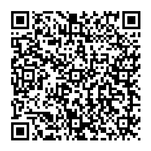 但伊戈尔却对眼前这个叫疯不觉的男人产生了一种强烈的信任感……因为这个家伙好像什么事都懂二维码生成