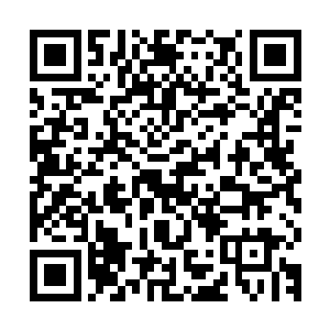 但保安们也都和非凡哥一样……他们压根儿也没觉得封不觉这种二维码生成