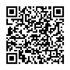 但是不管怎么样他却实实在在的出现在了他的面前二维码生成