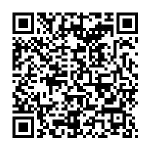 但是他的母亲玛瑞一直跟着他的叔叔住在这个名叫爱德的美丽小镇上二维码生成