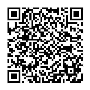 但是以他的性格让他做出在战场上丢下将士逃跑的举动却也是万分的为难二维码生成