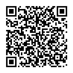 但是刚才他所创作的这一段歌词却让整首歌的气势上了不止一个台阶二维码生成