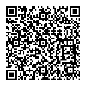 但是却像是有一股无形的大手在雷神托尔的身上推了一下……让他正好落在了一堆地刺的上方二维码生成