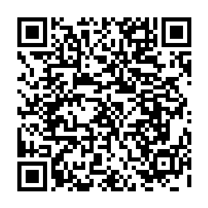 但是在院子里还是有不少村里人在暗暗的小声讨论说着朱家十年前的分家事件二维码生成