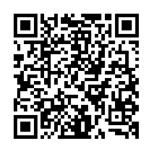 但是她怎么也无法穿着这么一件三圣殿宗门的长袍招摇过市的二维码生成