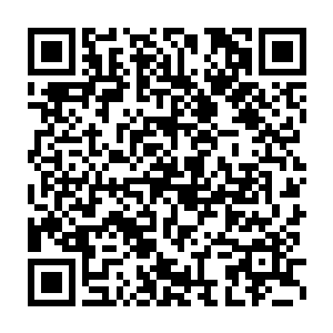 但是数量根本难以计数的无数细小光晕正匀速的朝那团银亮汇聚过去~二维码生成