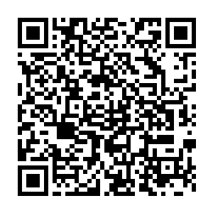但直觉让他第一时间把还在昏迷中的原战从第二实验室中挪了出来二维码生成