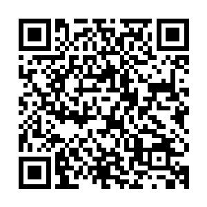 但秦方也是第一时间就注意到了海皇波塞冬手中的那一件宝物了二维码生成