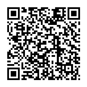 但经过公输若兰改良制造的连环神机炮可以在一瞬间连续发射三次二维码生成